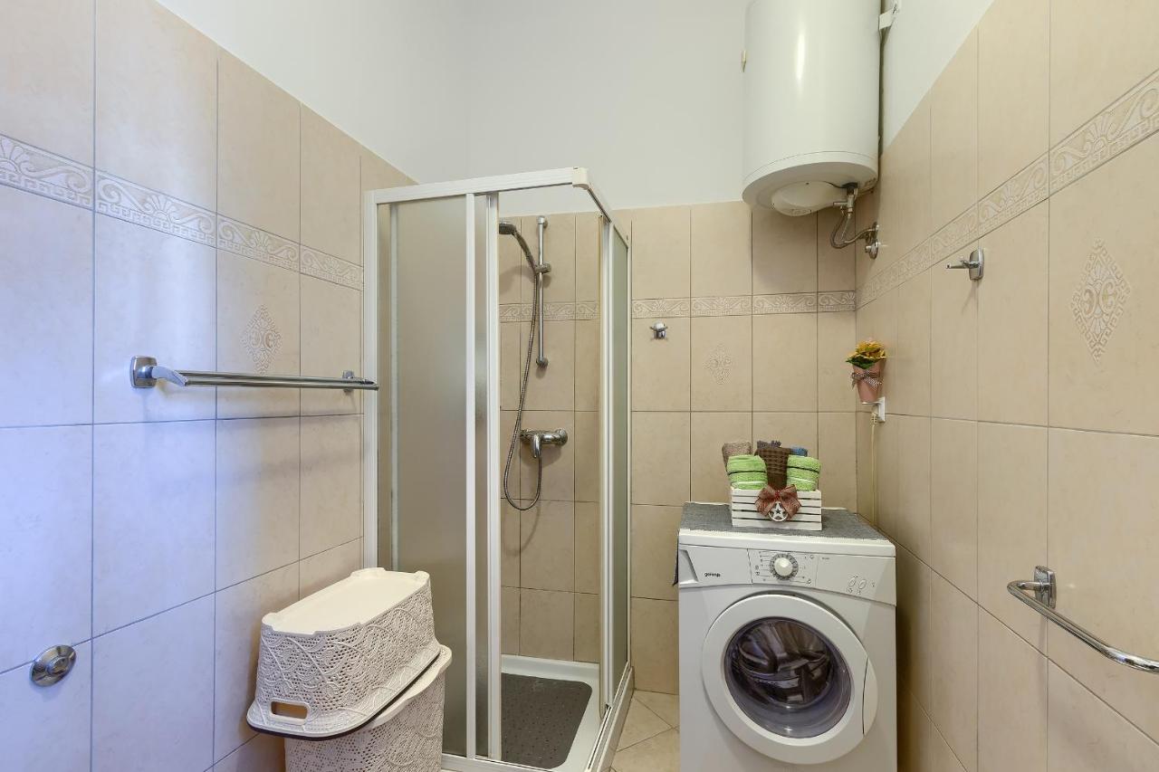 Aida Pula Apartment Екстериор снимка